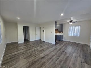 20754 Hartland 1, Winnetka, CA 91306