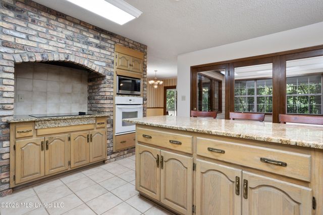 1605 Fairhaven Drive, Gautier, MS 39553