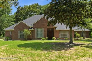 1605 Fairhaven Drive, Gautier, MS 39553