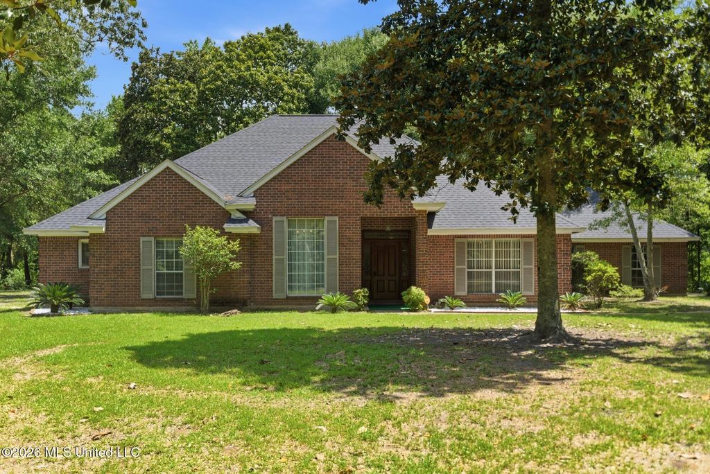 1605 Fairhaven Drive, Gautier, MS 39553