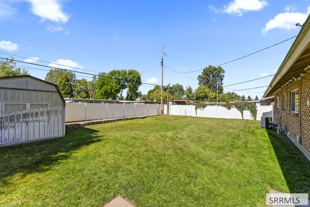 443 Sykes Drive, Idaho Falls, ID 83401