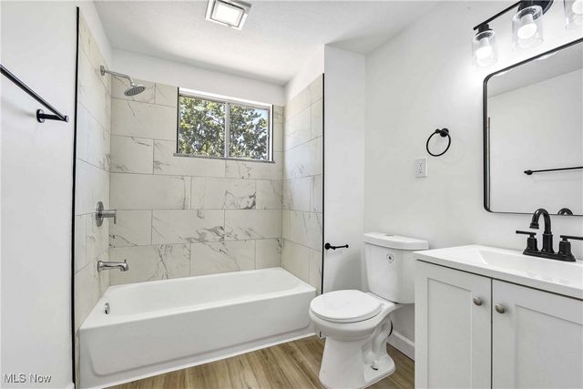 5876 Marra Drive, Bedford Heights, OH 44146