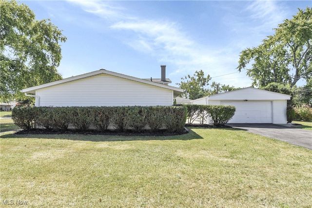 5876 Marra Drive, Bedford Heights, OH 44146