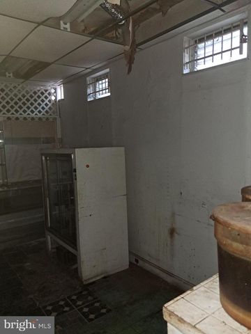 1114 W LOUDON ST, Philadelphia, PA 19141