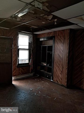 1114 W LOUDON ST, Philadelphia, PA 19141