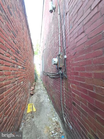 1114 W LOUDON ST, Philadelphia, PA 19141