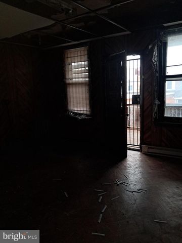 1114 W LOUDON ST, Philadelphia, PA 19141