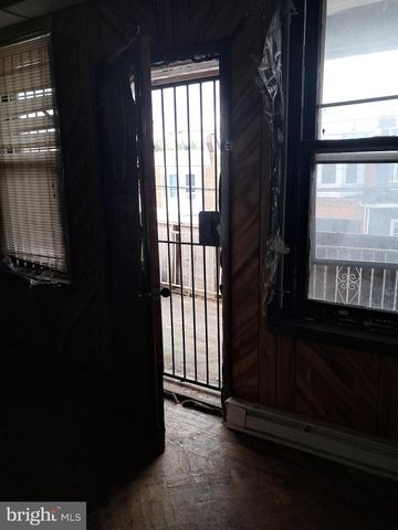 1114 W LOUDON ST, Philadelphia, PA 19141