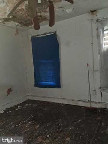 1114 W LOUDON ST, Philadelphia, PA 19141