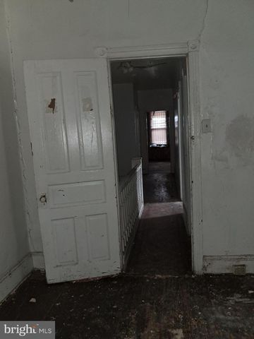 1114 W LOUDON ST, Philadelphia, PA 19141