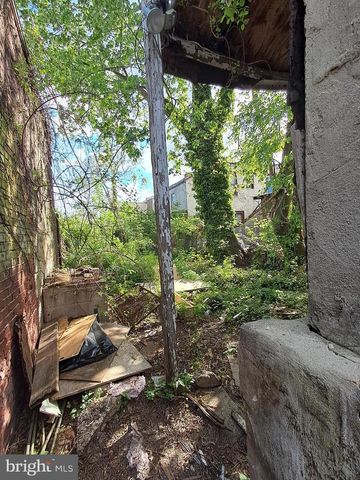 1114 W LOUDON ST, Philadelphia, PA 19141