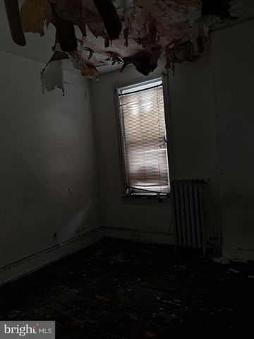 1114 W LOUDON ST, Philadelphia, PA 19141