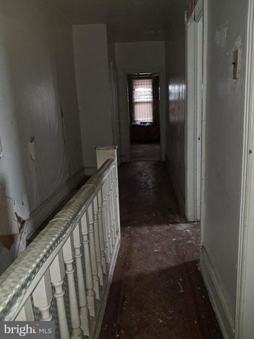 1114 W LOUDON ST, Philadelphia, PA 19141