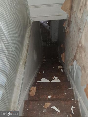 1114 W LOUDON ST, Philadelphia, PA 19141