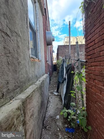 1114 W LOUDON ST, Philadelphia, PA 19141