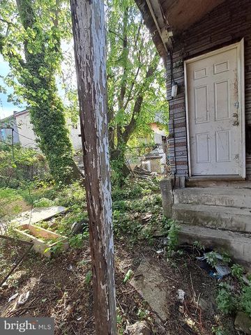 1114 W LOUDON ST, Philadelphia, PA 19141