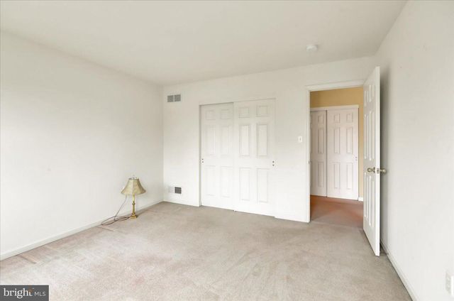 1105 HEATHROW CT, Reading, PA 19606