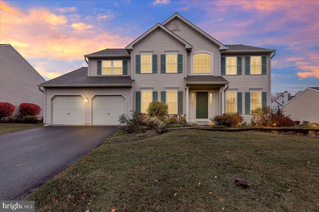 1105 HEATHROW CT, Reading, PA 19606