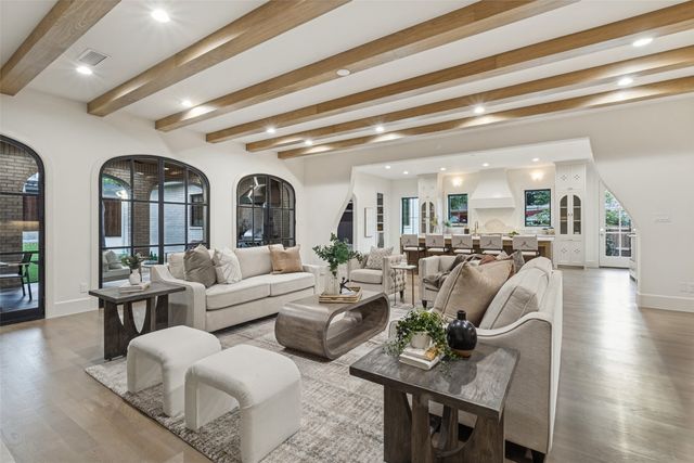 6910 Wabash Circle, Dallas, TX 75214