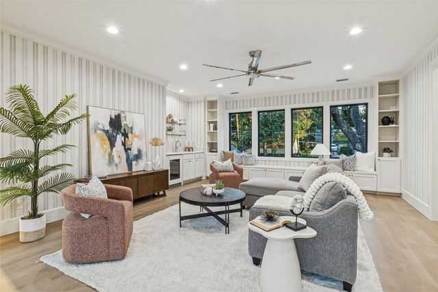 6910 Wabash Circle, Dallas, TX 75214