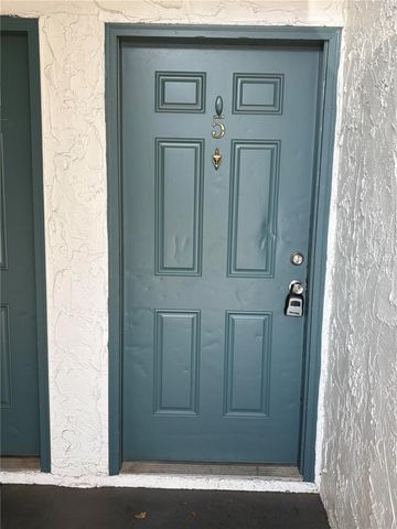 4265 S SEMORAN BOULEVARD 5, Orlando, FL 32822