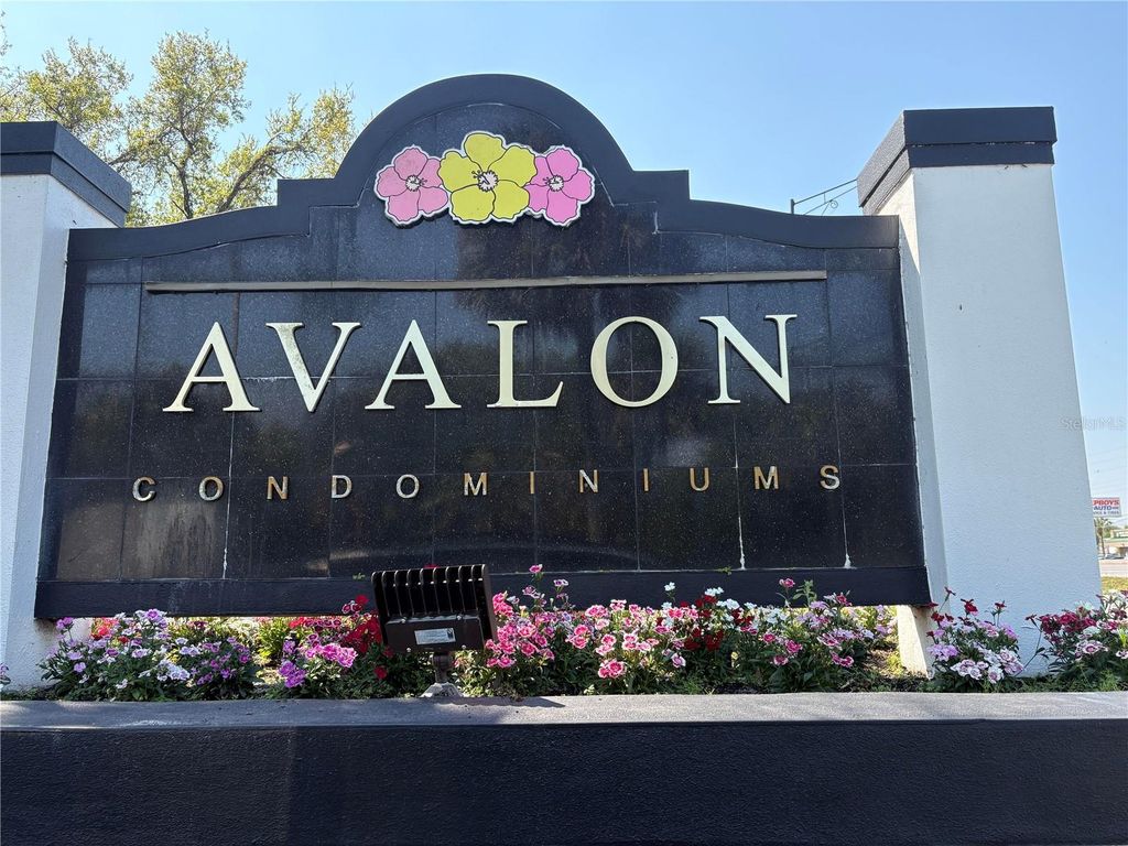 Image 1 of property listing at 4265 S SEMORAN BOULEVARD 5, Orlando, FL 32822