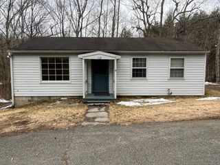 439 Washington Road, Woodbury, CT 06798