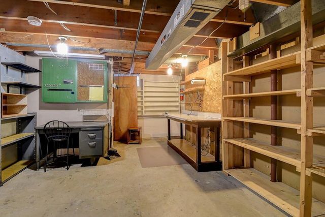 1017 E Kilbourn AVENUE, West Bend, WI 53095
