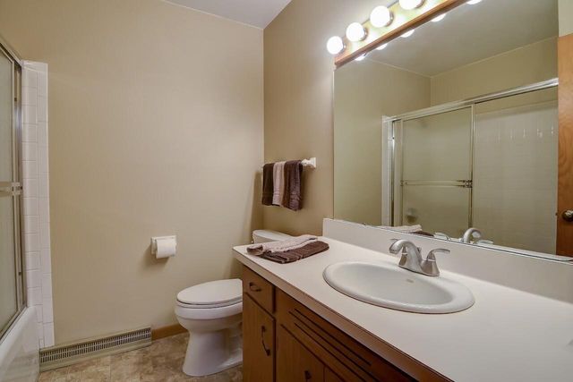 1017 E Kilbourn AVENUE, West Bend, WI 53095