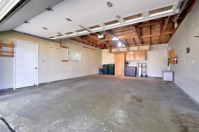 1017 E Kilbourn AVENUE, West Bend, WI 53095