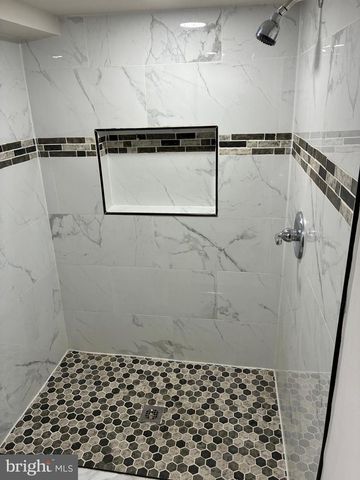 6909 HOLABIRD AVE, Dundalk, MD 21222