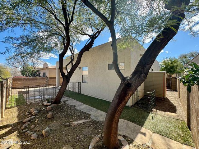 7449 E Placita Del Espiritu, Tucson, AZ 85715