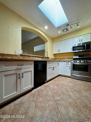 7449 E Placita Del Espiritu, Tucson, AZ 85715