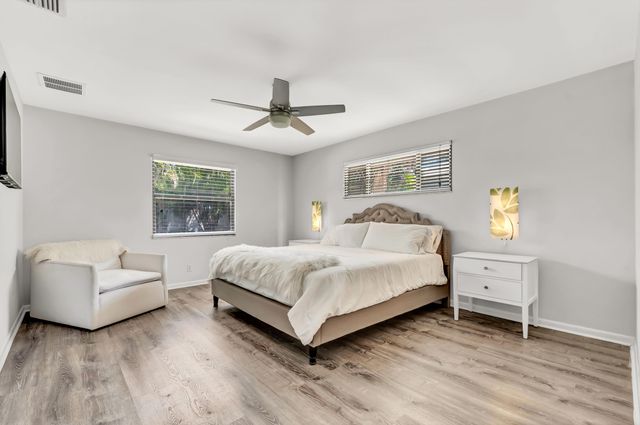 88 Pinehill Trail E, Tequesta, FL 33469