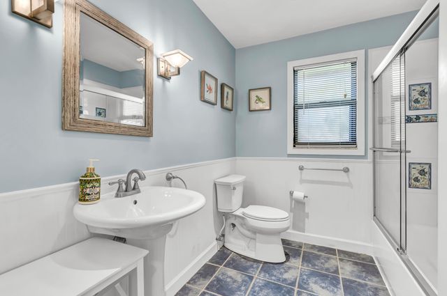 88 Pinehill Trail E, Tequesta, FL 33469