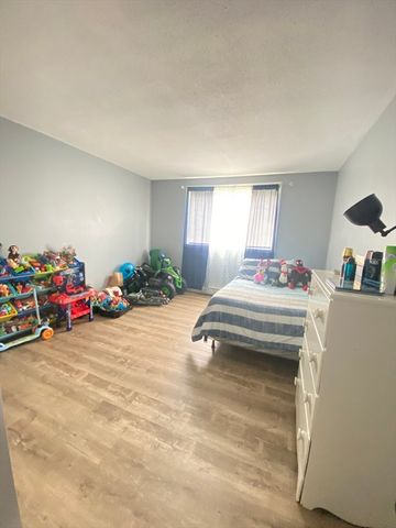 15 Weld Street 24, Framingham, MA 01702