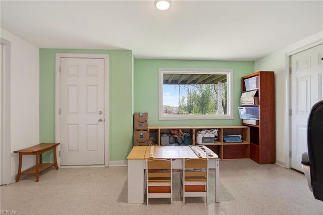 1309 Dandy Loop RD, Yorktown, VA 23692