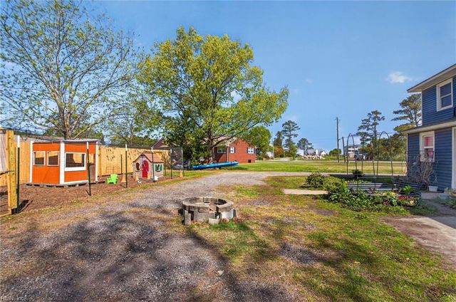 1309 Dandy Loop RD, Yorktown, VA 23692