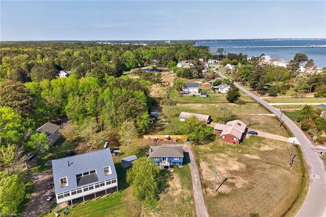 1309 Dandy Loop RD, Yorktown, VA 23692