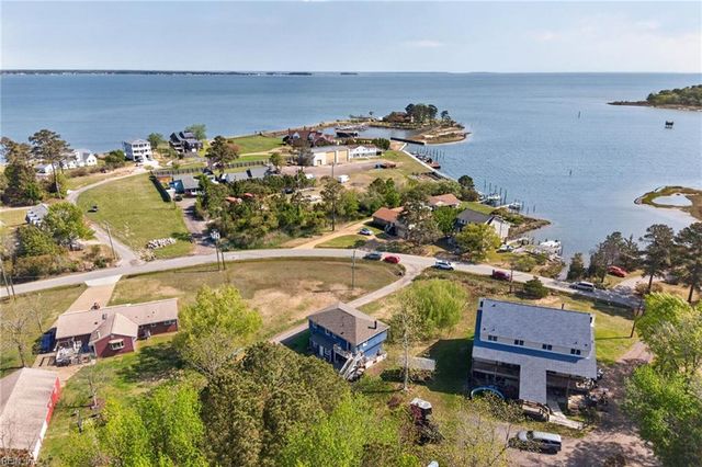 1309 Dandy Loop RD, Yorktown, VA 23692