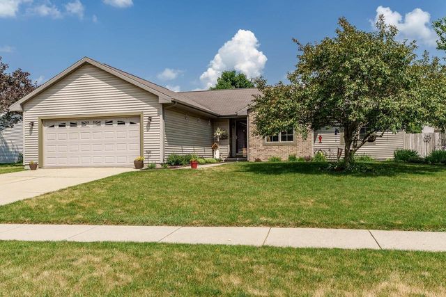 2608 N Wuthering Hills Drive, Janesville, WI 53546