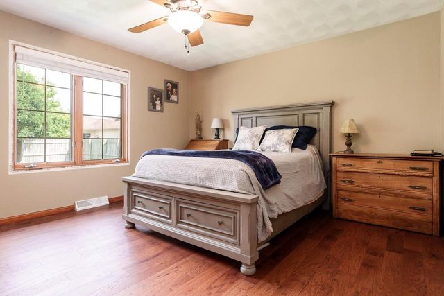 2608 N Wuthering Hills Drive, Janesville, WI 53546