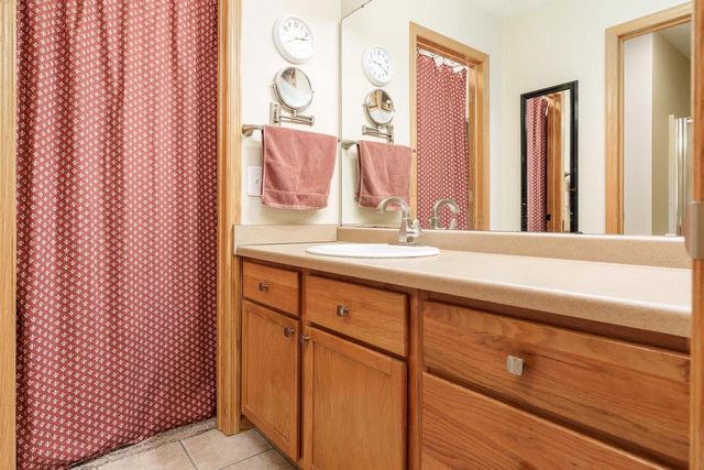 2608 N Wuthering Hills Drive, Janesville, WI 53546