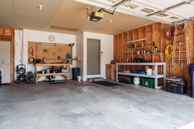 2608 N Wuthering Hills Drive, Janesville, WI 53546