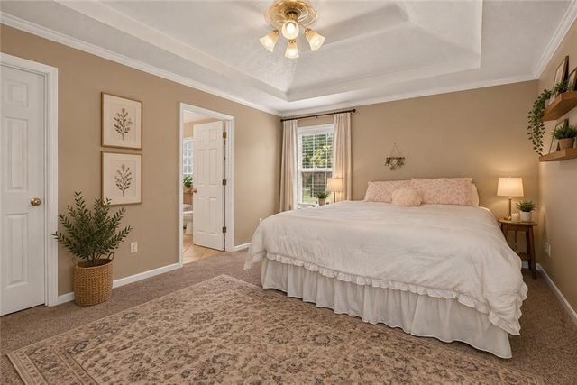 524 NE Topaz Drive, Lee's Summit, MO 64086