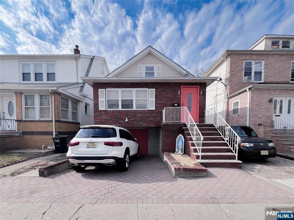 79 SHALER Shaler, Fairview, NJ 07022