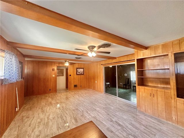 1316 Northwood St, Alice, TX 78332