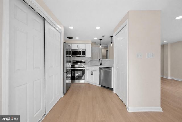 8810 RUSTBURG CIR, Gaithersburg, MD 20886