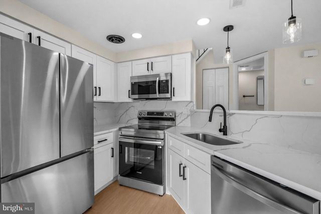 8810 RUSTBURG CIR, Gaithersburg, MD 20886