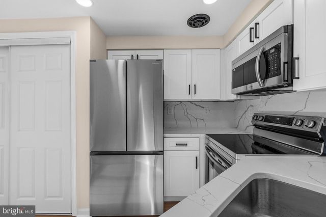 8810 RUSTBURG CIR, Gaithersburg, MD 20886